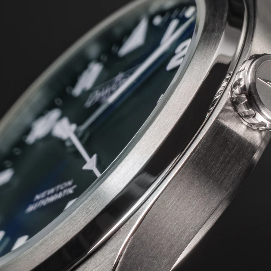 Davosa Newton Pilot Automatic 161.530.45 Swiss Pilot Watch 42mm – Clear & Bold Design - Image 5