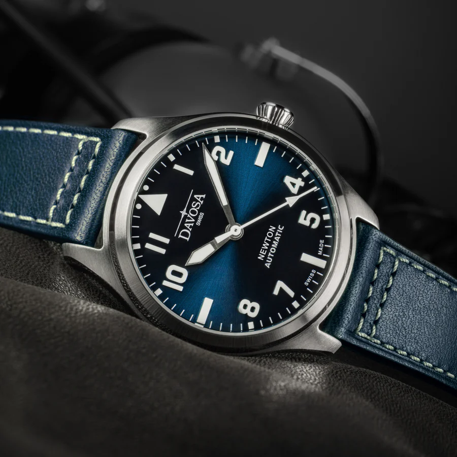 Davosa Newton Pilot Automatic 161.530.45 Swiss Pilot Watch 42mm – Clear & Bold Design - Image 6