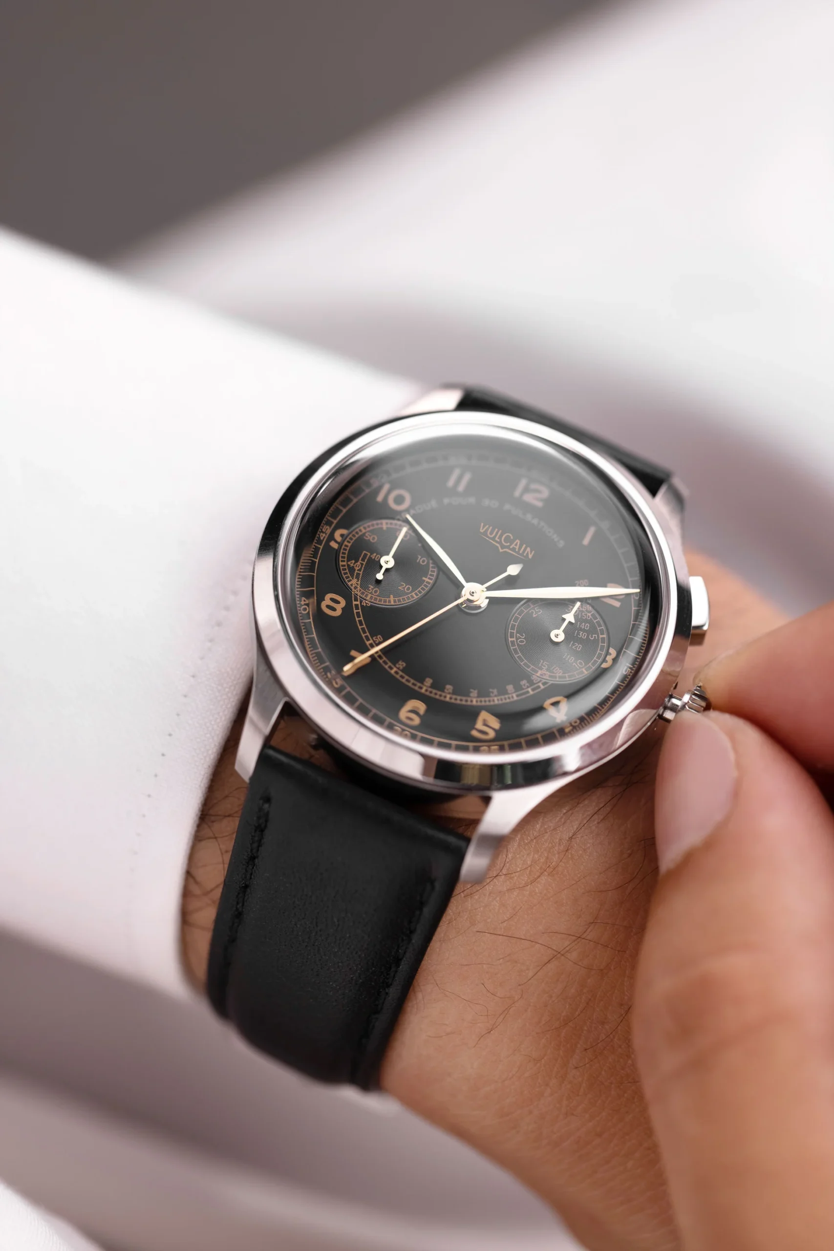 Vulcain Monopusher Heritage Black – Swiss Hand-Wound Chronograph 39mm - Image 3
