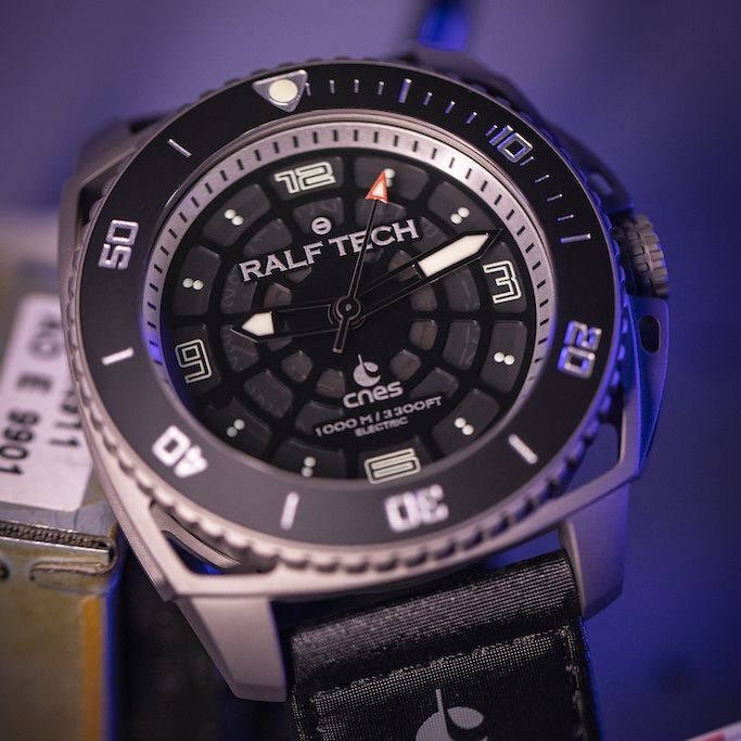RALF TECH WRX4104 Supernova Millenium x CNES Electric Watch – Professional French Titanium Instrument – Limited Edition 100 Pieces - Image 3