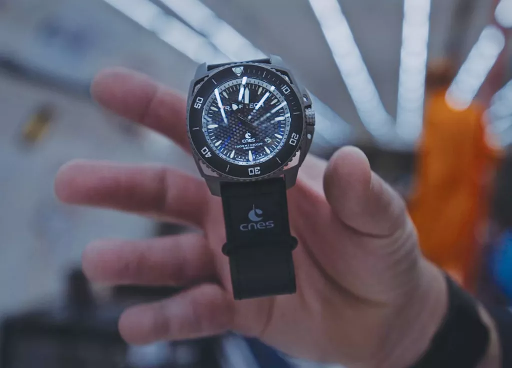 RALF TECH WRX 4102 Electric Space Millenium x CNES – French Electric Titanium Watch – 1000M Limited Edition - Image 3