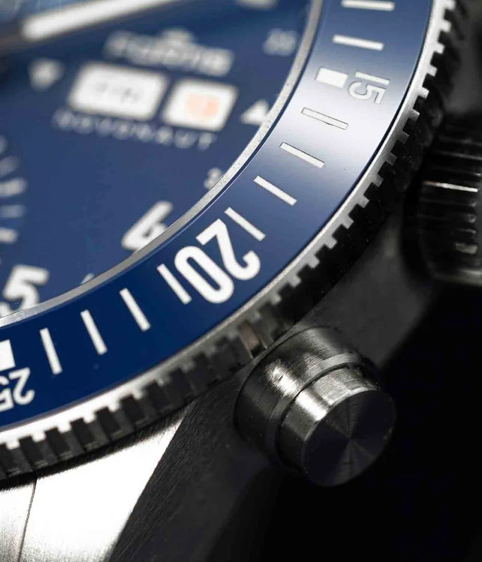 Fortis Novonaut N-42 Cobalt Blue 42 mm Ref. F2040012 - Image 5